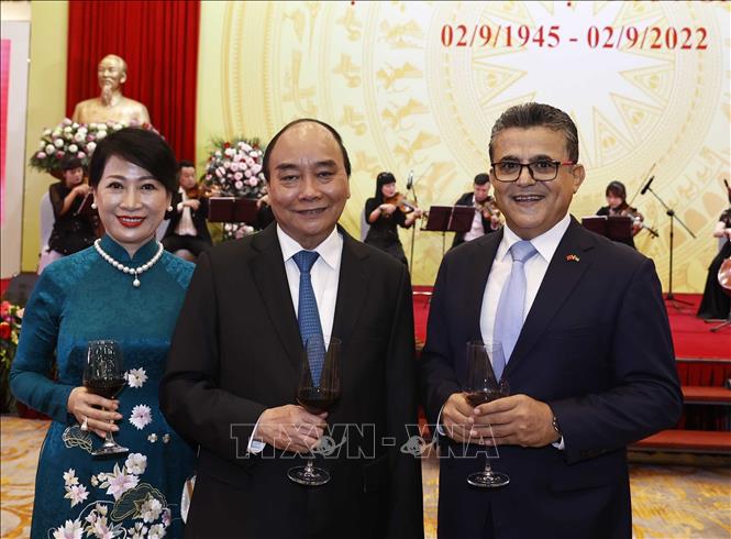 Lễ kỷ niệm 77 năm Quốc khánh nước Cộng hòa xã hội chủ nghĩa Việt Nam Chú thích ảnh