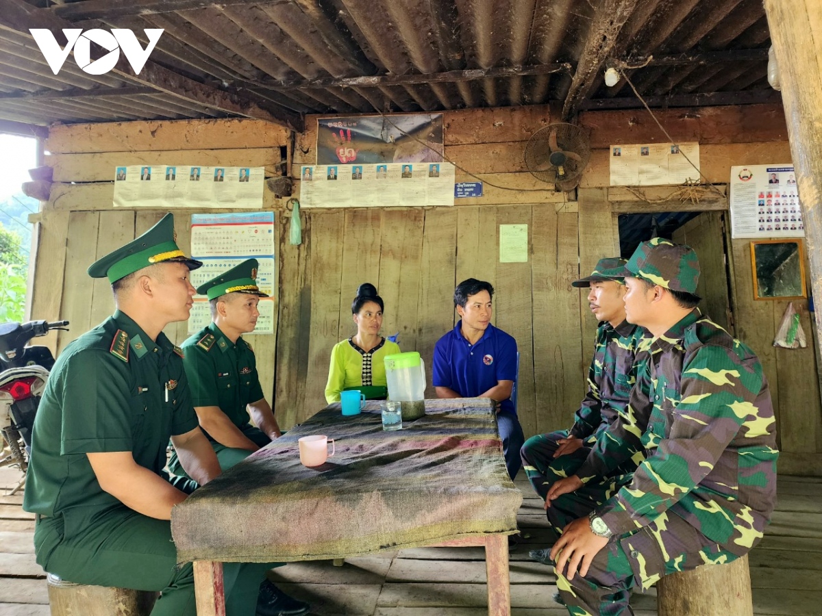 nghĩa tình quân dân việt nam lào nơi biên giới cực tây tổ quốc hình ảnh 5 nghia tinh quan dan viet nam lao noi bien gioi cuc tay to quoc hinh anh 5