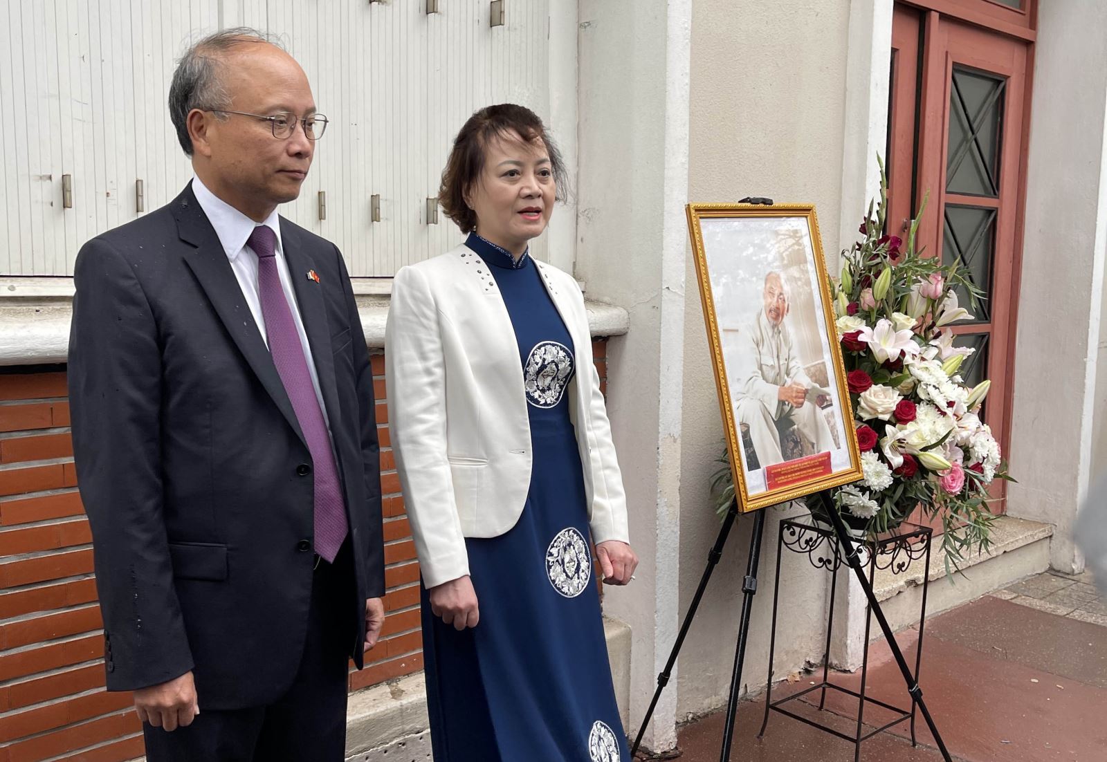 Chuyến đi Chú thích ảnh