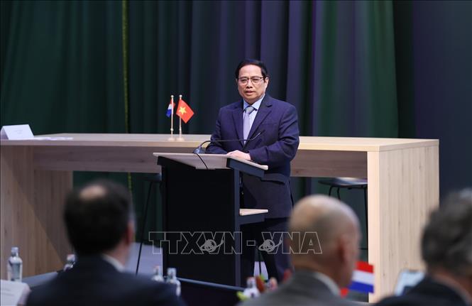 Thủ tướng Phạm Minh Chính thăm Chú thích ảnh