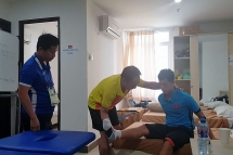 AFC ផ្តល់លើកតម្កើងដល់វេជ្ជបណ្ឌិតកីឡាវៀតណាមចំនួន ២រូប