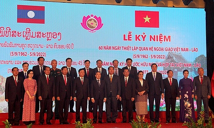 ខេត្ត Nghe An៖ សកម្មភាពដ៏រំភើប និងមានអត្ថន័យជាច្រើនក្នុងឆ្នាំមិត្តភាព និងសាមគ្គីភាពរវាងវៀតណាម និងឡាវ ខេត្ត Nghe An៖ សកម្មភាពដ៏រំភើប និងមានអត្ថន័យជាច្រើនក្នុងឆ្នាំមិត្តភាព និងសាមគ្គីភាពរវាងវៀតណាម និងឡាវ