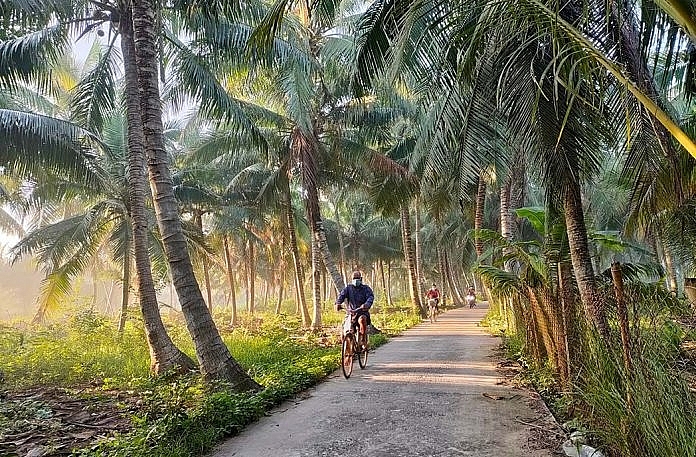 Ben Tre ដ៏ស្រស់ស្អាត និងស្ងប់ស្ងាត់តាមរយៈមុំរូបថតរបស់ក្មេងប្រុស Ben Tre ដ៏ស្រស់ស្អាត និងសុខសាន្តតាមរយៈរូបថតរបស់យុវបុរស