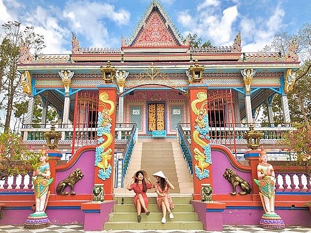 វត្តអារាមសម្បូរទៅដោយវប្បធម៌និងស្ថាបត្យកម្មនៅតំបន់ភាកខាងលិចវៀតណាម វត្តអារាមសម្បូរទៅដោយវប្បធម៌និងស្ថាបត្យកម្មនៅតំបន់ភាកខាងលិចវៀតណាម