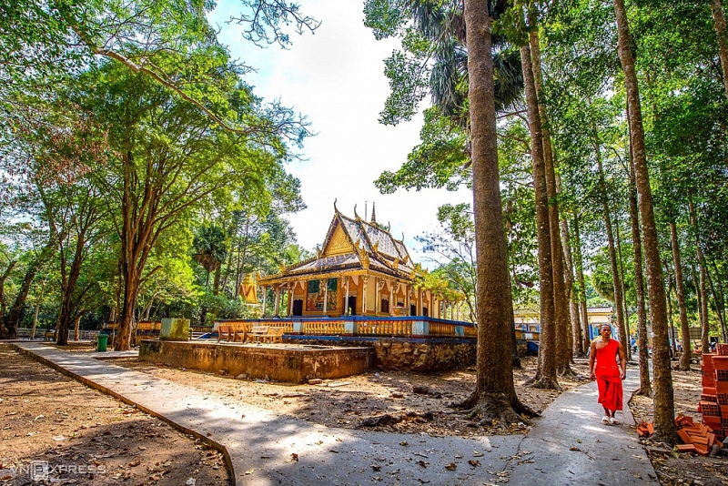 វត្តអារាមសម្បូរទៅដោយវប្បធម៌និងស្ថាបត្យកម្មនៅតំបន់ភាកខាងលិចវៀតណាម វត្តអារាមសម្បូរទៅដោយវប្បធម៌និងស្ថាបត្យកម្មនៅតំបន់ភាកខាងលិចវៀតណាម