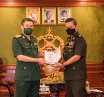 លោក ហ៊ុន ម៉ាណែត រំពឹងថាអនុព័ន្ធយោធាថ្មីវៀតណាម នឹងខិតខំជំរុញសន្ទុះទំនាក់ទំនងមិត្តភាព និងកិច្ចសហប្រតិបត្តិការយោធាប្រទេសទាំងពីរ