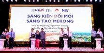 USAID ជួយលើកកម្ពស់សេដ្ឋកិច្ចឌីជីថលនៅក្នុងតំបន់ដីសណ្ដទន្លេ Cuu Long
