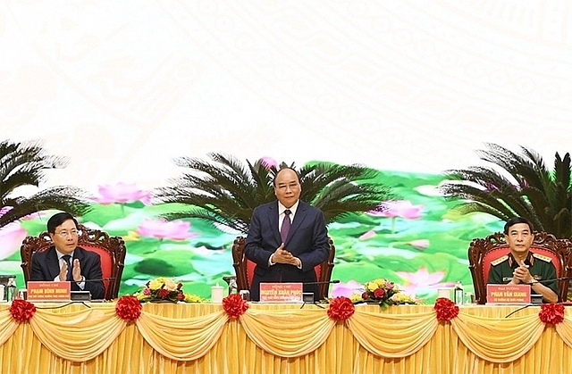 ប្រធានរដ្ឋ​វៀតណាមដឹកនាំ​សន្និសីទ​បូកសរុបរយៈពេល ១០ ឆ្នាំ​នៃ​ការអនុវត្ត​យុទ្ធសាស្ត្រ​ការពារជាតិ​ក្នុង​ស្ថានភាព​ថ្មី