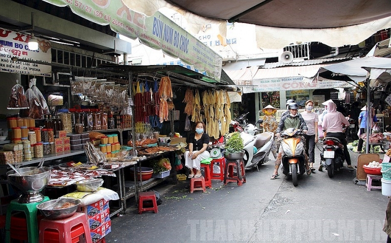 ផ្សារកម្ពុជាគួរឱ្យចាប់អារម្មណ៍នៅចំកណ្តាលទីក្រុងហូជីមិញ