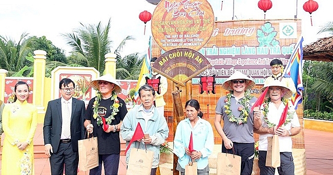 ធ្វើឲ្យប្រសើរឡើងនូវតម្លៃទីក្រុងបុរាណហូយអាន (Hoi An)