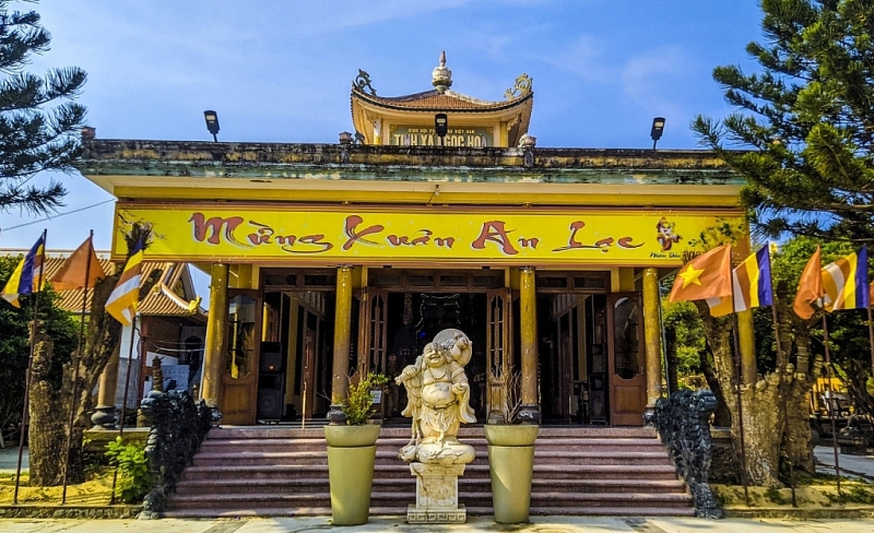 ទស្សនារូបសំណាកព្រះពុទ្ធភ្លោះខ្ពស់ជាងគេនៅប្រទេសវៀតណាមនៅ Quy Nhon
