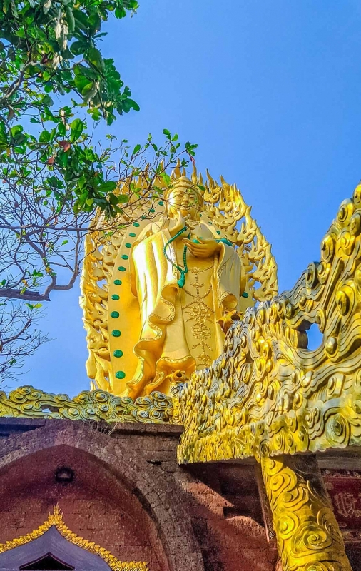 ទស្សនារូបសំណាកព្រះពុទ្ធភ្លោះខ្ពស់ជាងគេនៅប្រទេសវៀតណាមនៅ Quy Nhon