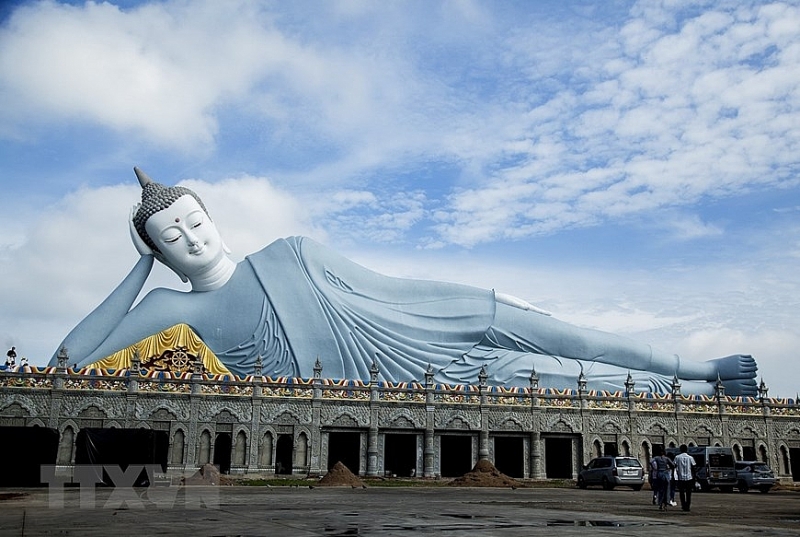 ស្វែងយល់ពីវត្តបែបខ្មែរដែលមានព្រះពុទ្ធបដិមាដ៏ធំបំផុតនៅប្រទេសវៀតណាមក្នុងខេត្ត Soc Trang