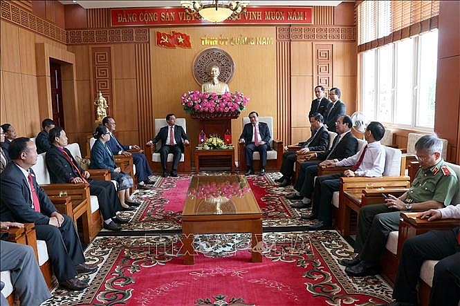រឹតបន្តឹងទំនាក់ទំនងរវាងខេត្តទាំងពីរ Quang Nam - Se Kong រឹតបន្តឹងទំនាក់ទំនងរវាងខេត្តទាំងពីរ Quang Nam - Se Kong