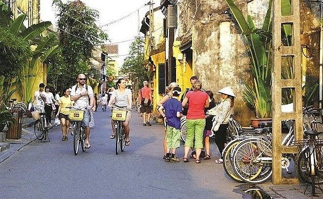 គេហទំព័រ​ដ៏​ល្បី​មួយ​បាន​ណែនាំ​អំពី​ប្រការ​ដែល​ត្រូវ​ធ្វើ​នៅ​ពេល​មក​ដល់​ទីក្រុង Hoi An (វៀតណាម)