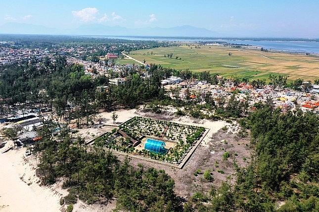 ប៉ម​ចាម​ដ៏​អាថ៌កំបាំង​បាន​លិច​យ៉ាង​ជ្រៅ​ក្រោម​ខ្សាច់​ឆ្នេរ​សមុទ្រ​ក្នុង​ទីក្រុង Hue