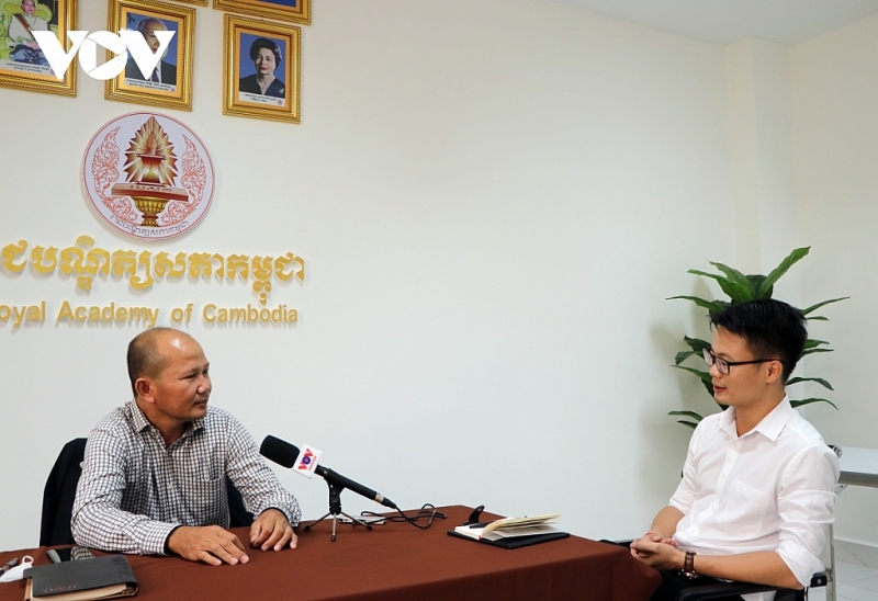 អ្នកជំនាញកម្ពុជាវាយតម្លៃខ្ពស់ចំពោះអត្ថបទរបស់អគ្គលេខាធិការង្វៀនភូត្រុង អ្នកជំនាញកម្ពុជាវាយតម្លៃខ្ពស់ចំពោះអត្ថបទសរសេររបស់អគ្គលេខាបក្សកុម្មុយនីស្តវៀតណាម លោក Nguyen Phu Trong