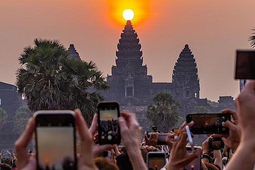 ក្រុមការងាររាជរដ្ឋាភិបាល និងឯកជន ដែលពាក់ព័ន្ធនឹងវិស័យទេសចរណ៍ ពិភាក្សាគ្នាលើសេចក្តីព្រាងផែនការយុទ្ធសាស្ត្រស្តីពីការបើកទទួលទេសចរណ៍សុវត្ថិភាព នៅពេលខាងមុខ