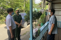 ប្រគល់អំណោយ ចំនួន៦០០ កញ្ចប់ដល់គ្រួសារជាប់តំបន់ព្រំដែនដែលរងផលប៉ះពាល់ពីការរីករាលដាលនៃជំងឺកូវីដ-១៩