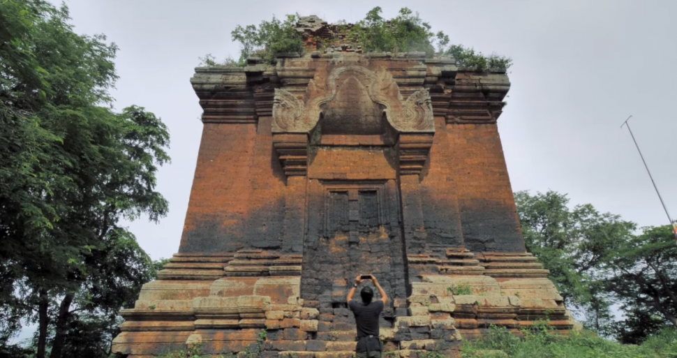 ប្រាសាទភ្នំដា ទាក់ទាញទេសចរណ៍ទាំងប្រវត្តិសាស្ត្រ និងធម្មជាតិ ប្រាសាទភ្នំដា ទាក់ទាញទេសចរណ៍ទាំងប្រវត្តិសាស្ត្រ និងធម្មជាតិ