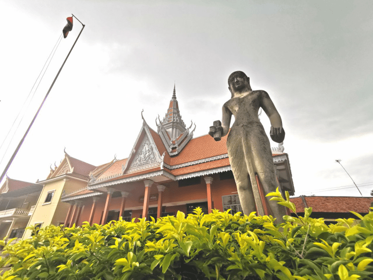 សារៈមន្ទីអង្គរបុរី ក្នុងទឹកដីខេត្តតាកែវ រក្សាទុកវត្ថុបុរាណជាច្រើន​ពី​សម័យហ្វូណន!