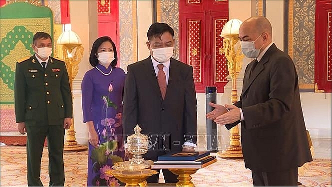 ទំនាក់ទំនងសហប្រតិបត្តិការលើគ្រប់ជ្រុងជ្រោយរវាងវៀតណាម និងកម្ពុជាកំពុងអភិវឌ្ឍន៍ឥតឈប់ឈរ ទំនាក់ទំនងសហប្រតិបត្តិការលើគ្រប់ជ្រុងជ្រោយរវាងវៀតណាម និងកម្ពុជាកំពុងអភិវឌ្ឍន៍ដោយឥតឈប់ឈរ