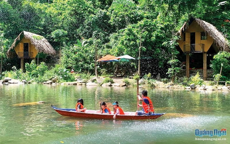 ល្បាក់ទឹកធ្លាក់ស (Thac Trang) ៖ គោលដៅទេសចរណ៍នៅកណ្តាលភ្នំ