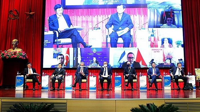 “ការតភ្ជាប់ទាំង៣” រវាងក្រុមអ្នកការទូត សមាគមធុរកិច្ចបរទេស និងមូលដ្ឋាន និងធុរកិច្ចវៀតណាម