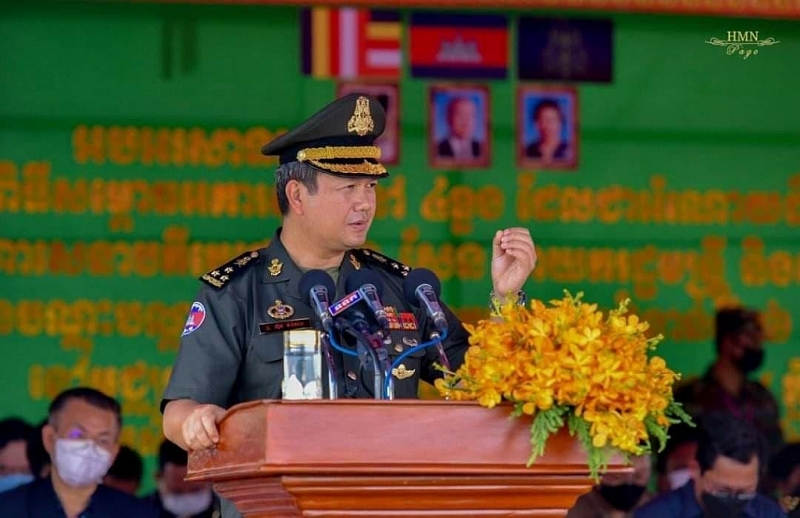 ឧត្តមសេនីយ៍ឯក ហ៊ុន ម៉ាណែត៖ ការការពារសន្តិសុខ សុវត្ថិភាព និងអាយុជីវិតថ្នាក់ដឹកនាំជាតិ គឺជាកិច្ចការចាំបាច់បំផុតរបស់កងទ័ពជើងគោក
