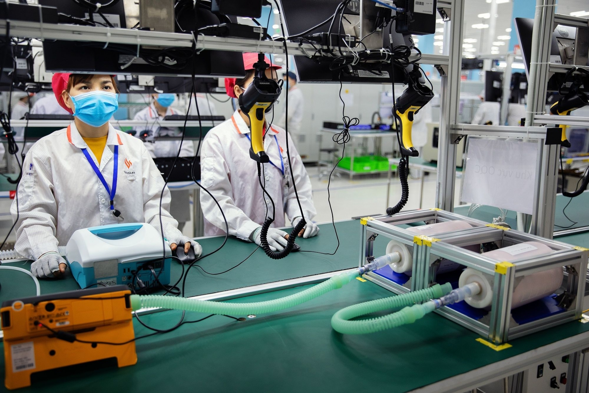 Bloomberg: Vietnam’s Richest Man Has a Plan to Save the Virus-Stricken World bloomberg vietnams richest man has a plan to save the virus stricken world
