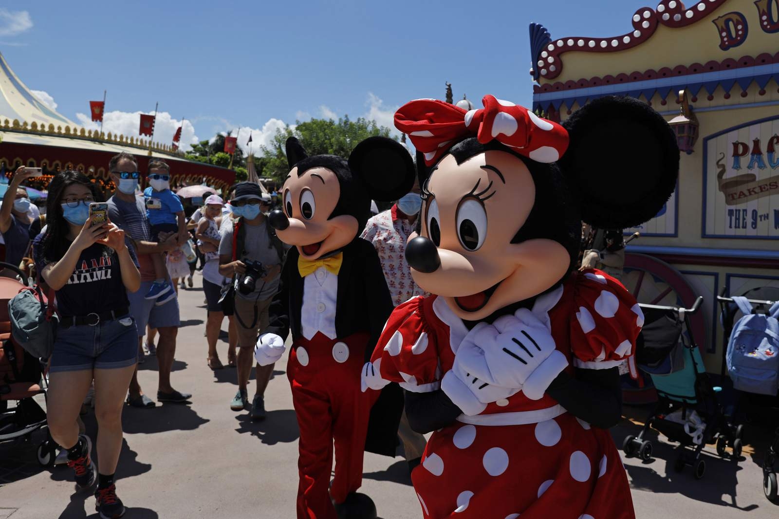 Hong Kong Disneyland closing again after after new coronavirus outbreak 1146 yeffg6kbczbihkdsfe4zu7it2e