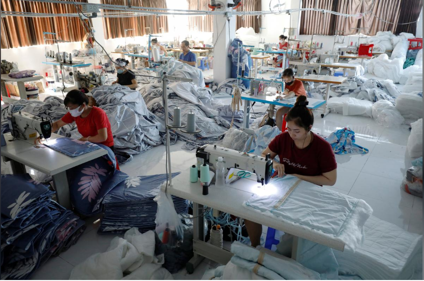 31 million workers in Vietnam impacted by COVID-19, risk of rising unemployment. Photo: Reuters 3744 capture