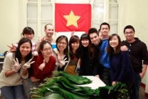 australian pm scott morrison tells visitors and international students its time to go home