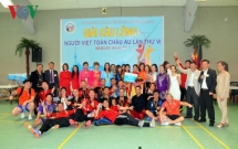 successful vietnamese ameicans head their heart to homecountry