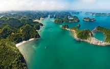 leonardo dicaprio calls for protection of vietnams lan ha bay