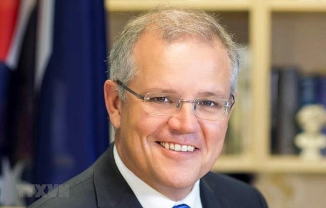 Australian PM begins official visit to Vietnam