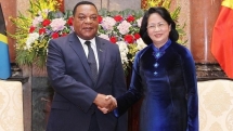 vietnamese women association in tanzania presents necessities to orphans
