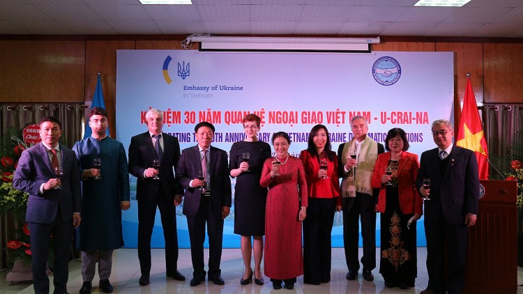 Việt Nam – Ukraine: gặp mặt hữu nghị kỷ niệm 30 năm ngày thiết lập quan hệ ngoại giao