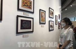 Выставка картин, изделий ручной работы людей с ограниченными возможностями