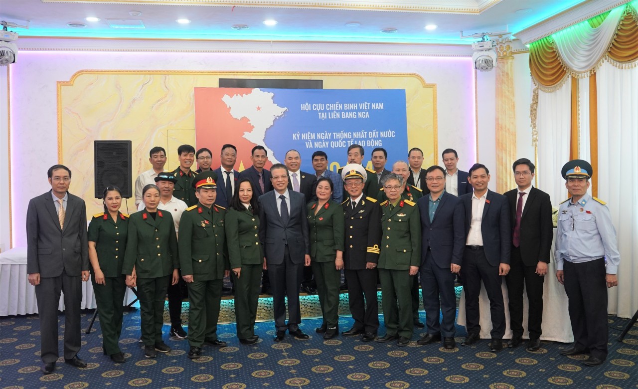 Hội Cựu chiến binh Việt Nam tại Nga kỷ niệm 47 năm ngày Thống nhất đất nước Hội Cựu chiến binh Việt Nam tại Nga kỷ niệm 47 năm ngày Thống nhất đất nước