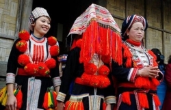 Красивые свадебные традиции красных заоцеввпровинции Туенкуанг