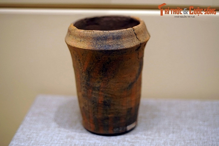 Редкая 2500-летняя керамика, произведённая жителями Центрального Вьетнама Редкая 2500-летняя керамика, произведённая жителями Центрального Вьетнама