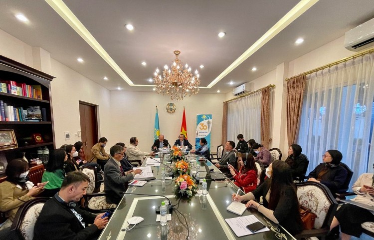 Đại sứ Kazakhstan: Thế mạnh của sự hợp tác giữa hai nước là sự hiểu biết và tin cậy Đại sứ Kazakhstan: Thế mạnh của sự hợp tác giữa hai nước là sự hiểu biết và tin cậy