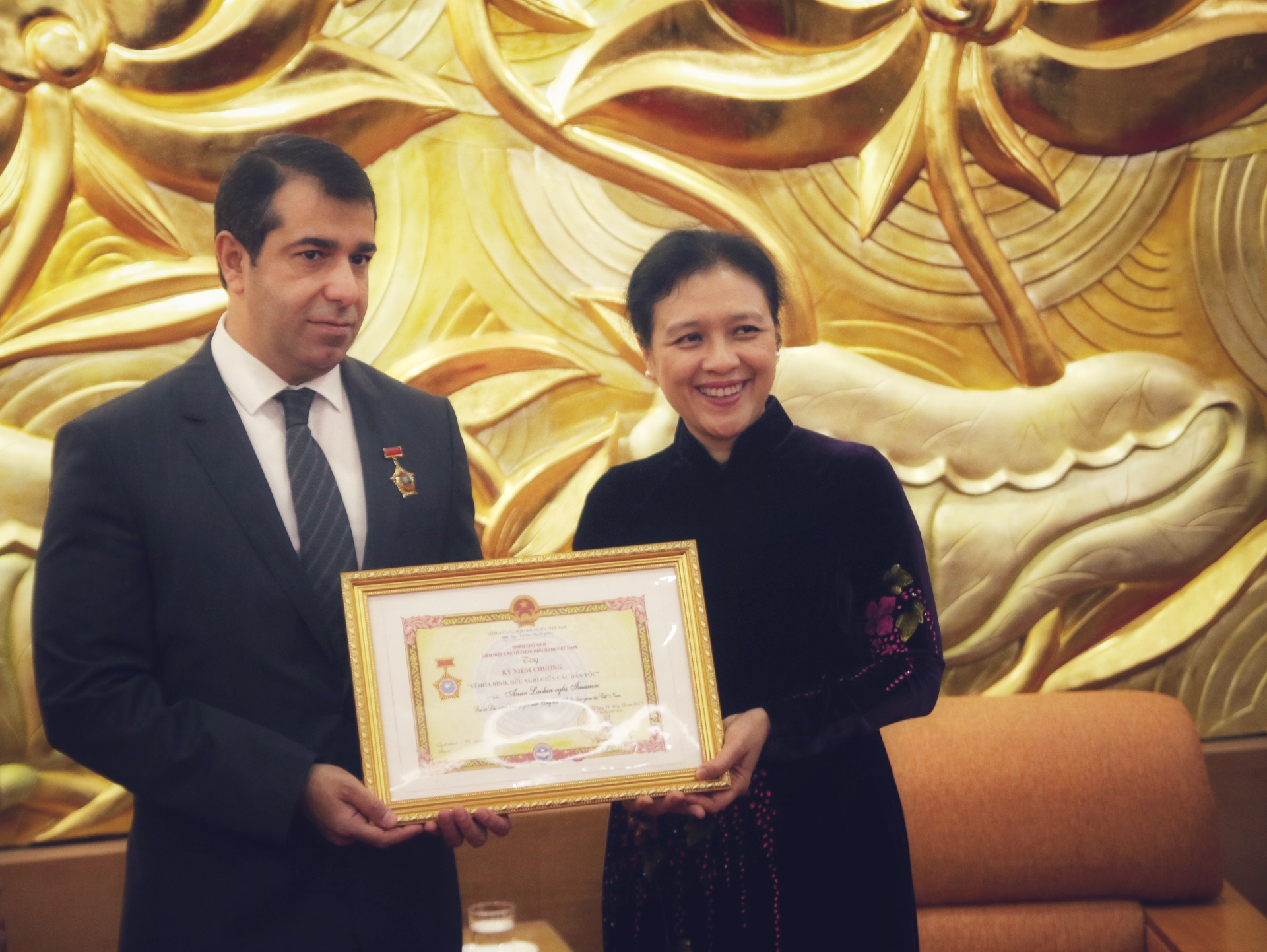 dai su azerbaijan tai viet nam dau tien nhan ky niem chuong cua vufo