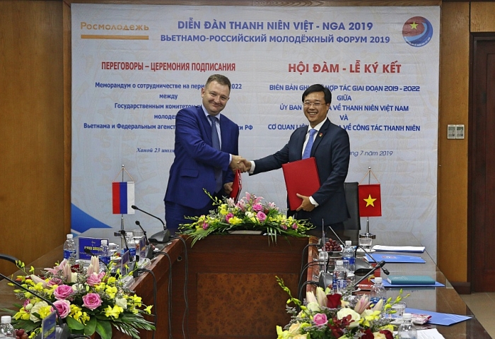 Giao lưu thanh niên Việt – Nga phát triển lên tầm cao mới giao luu thanh nien viet nga phat trien len tam cao moi