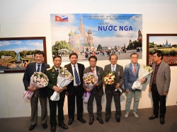 nguoi con lai viet nga co doc va hanh trinh ve nguon sau hon nua the ky