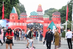 doi ban voi xung va cung bieu tuong cua tinh ban hai nuoc viet nam lien xo