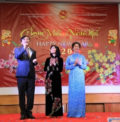 tet cong dong chao xuan canh ty 2020 tai tazania va hy lap