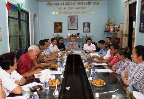 thanh lap ban tu van phap ly cong dong nguoi viet tai vientiane lao