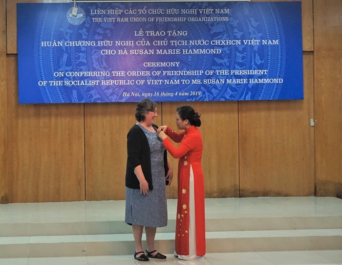 war legacies project nhan huan chuong huu nghi vi 20 nam gay quy giup viet nam